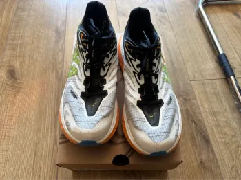 Used Hoka Tecton X2 bike — image 2 of 7
