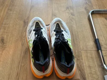 Used Hoka Tecton X2 bike — image 4 of 7