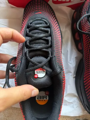 Used Nike Air Max Dn bike — image 2 of 4