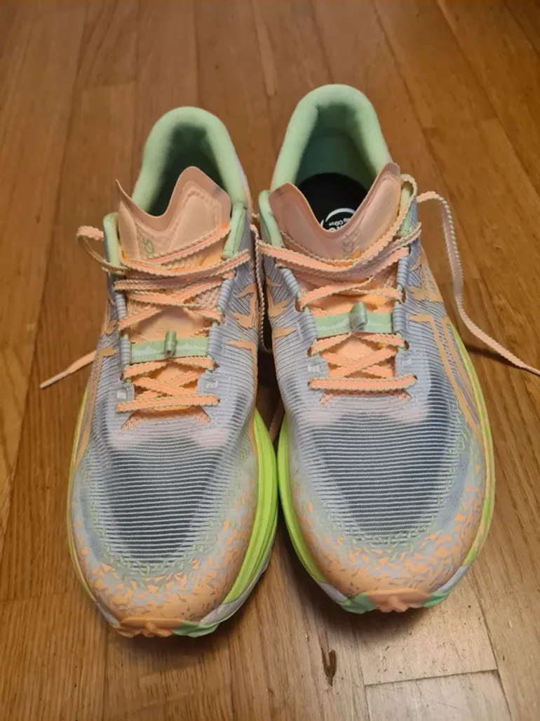 Brugt Asics MetaFuji Trail bike — billede 1 af 8
