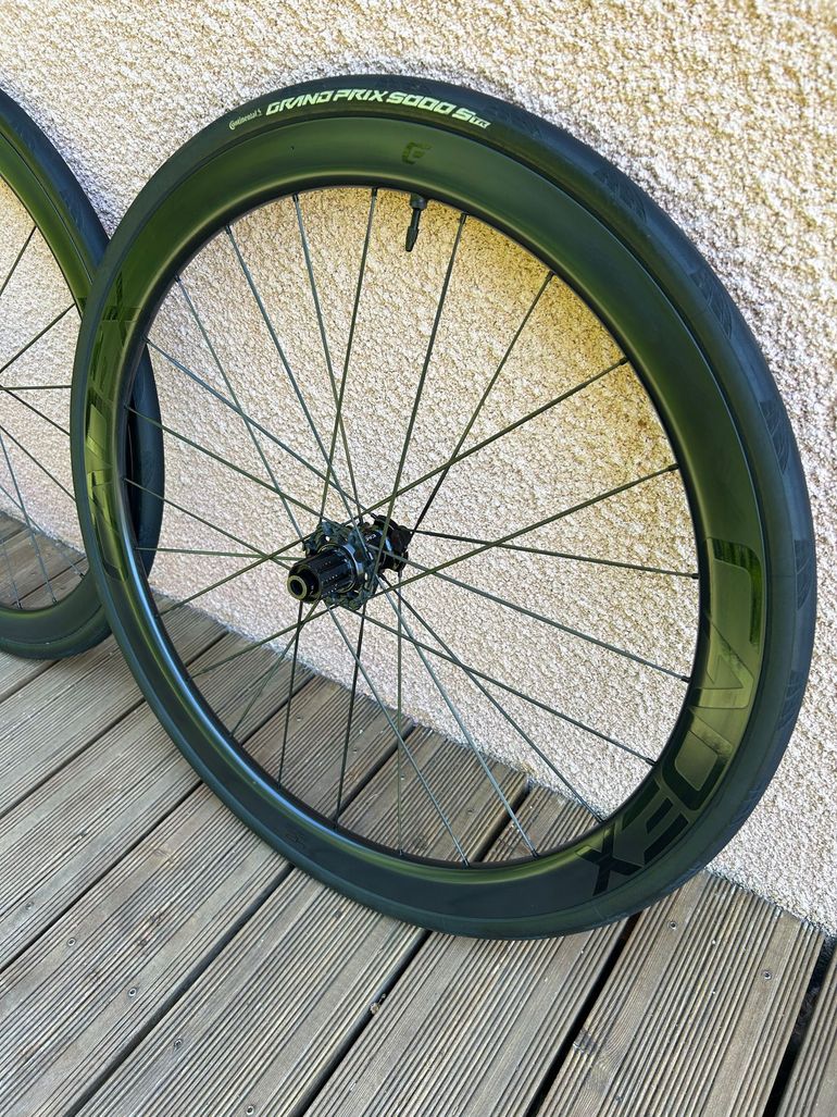 Brugt Cadex 42 Disc Tubeless Wheels bike — billede 2 af 5