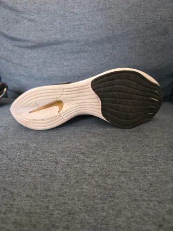Used 100% Vaporfly 2 bike — image 2 of 4