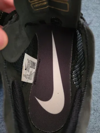 Used 100% Vaporfly 2 bike — image 3 of 4