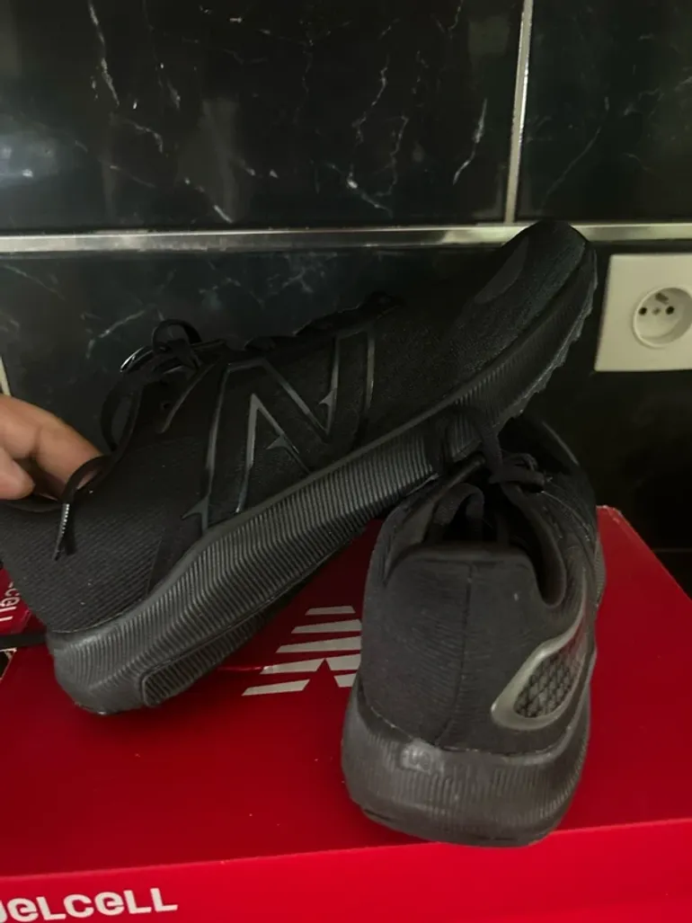Used New Balance Sneakers bike — image 5 of 6