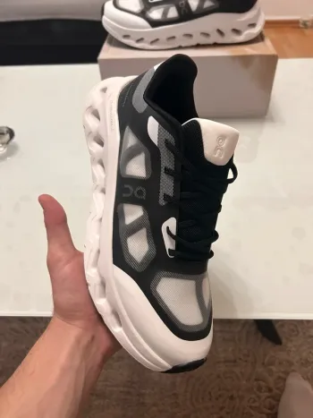 Used On Running ON Laufschuhe bike — image 3 of 5