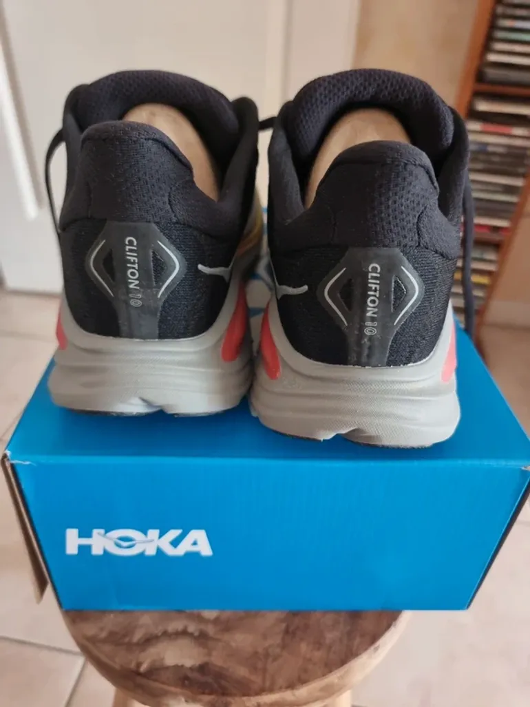 Used Hoka Clifton 10 bike — image 3 of 8