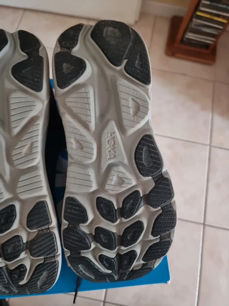 Used Hoka Clifton 10 bike — image 8 of 8