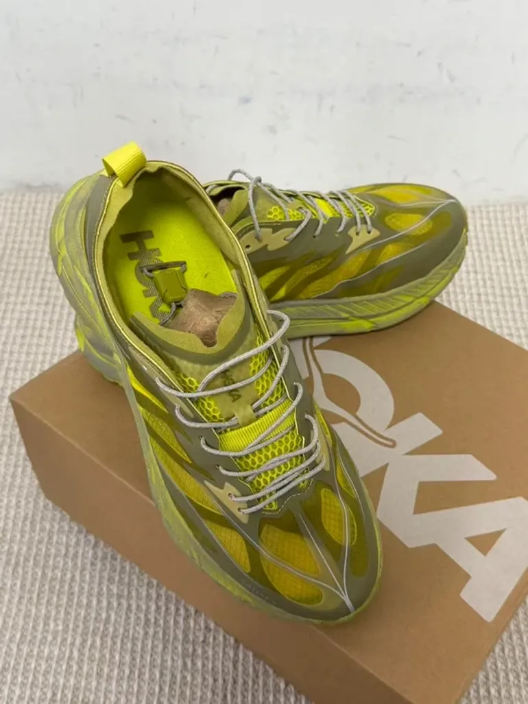 Used Hoka Satisfy Running Shoes bike — image 3 of 7