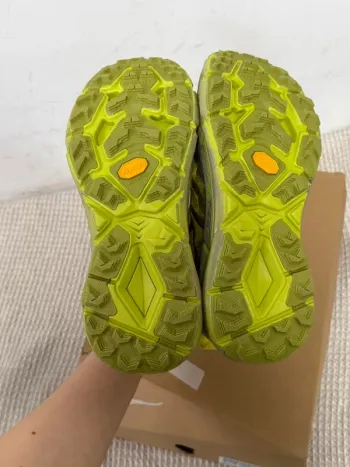 Used Hoka Satisfy Running Shoes bike — image 5 of 7