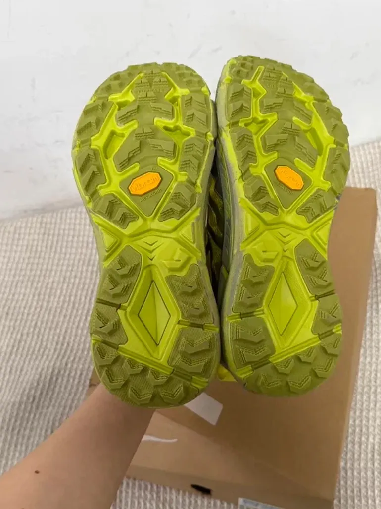 Used Hoka Satisfy Running Shoes bike — image 5 of 7