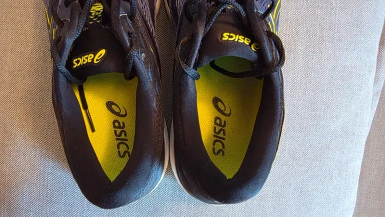 Used Asics Gel Cumulus 19 bike — image 4 of 6