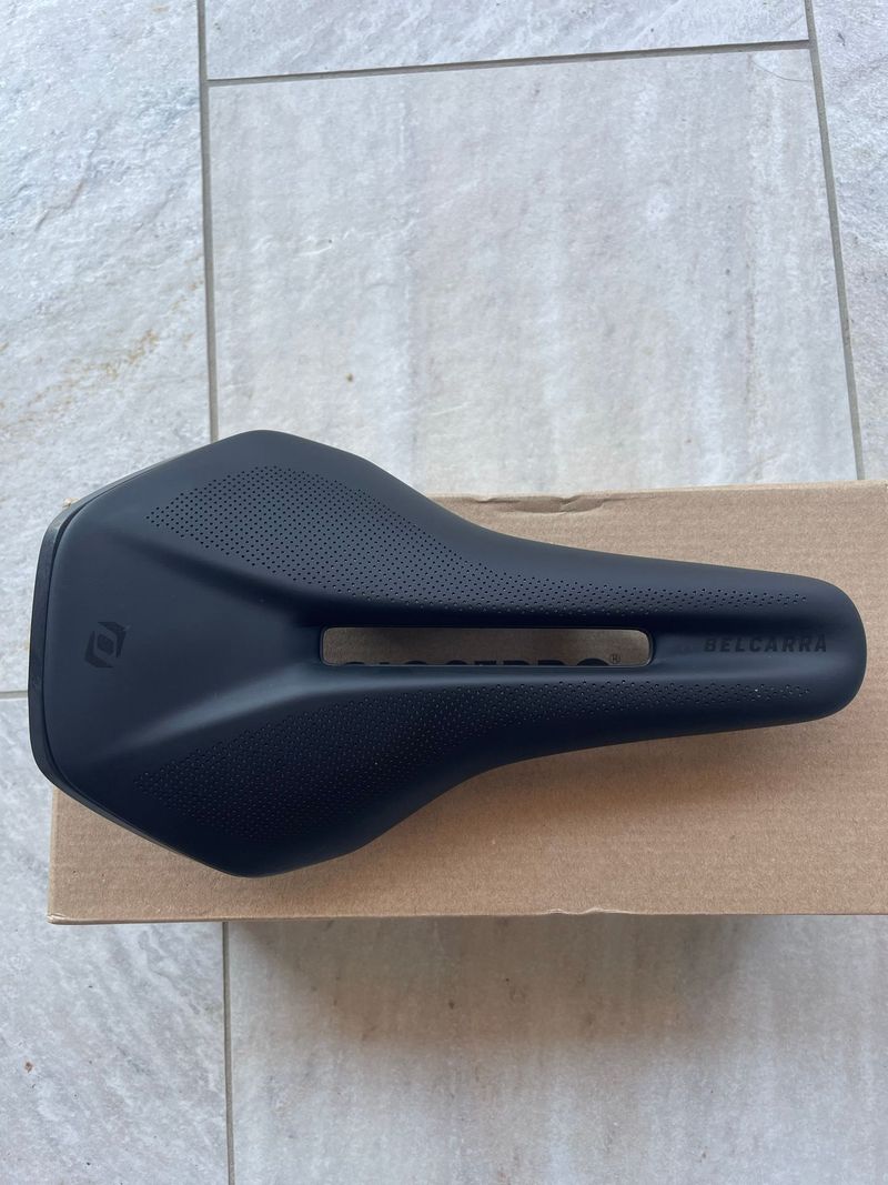 Used Syncros Belcarra V 1.0 Neo Cut Out Carbon Saddles & Seatposts