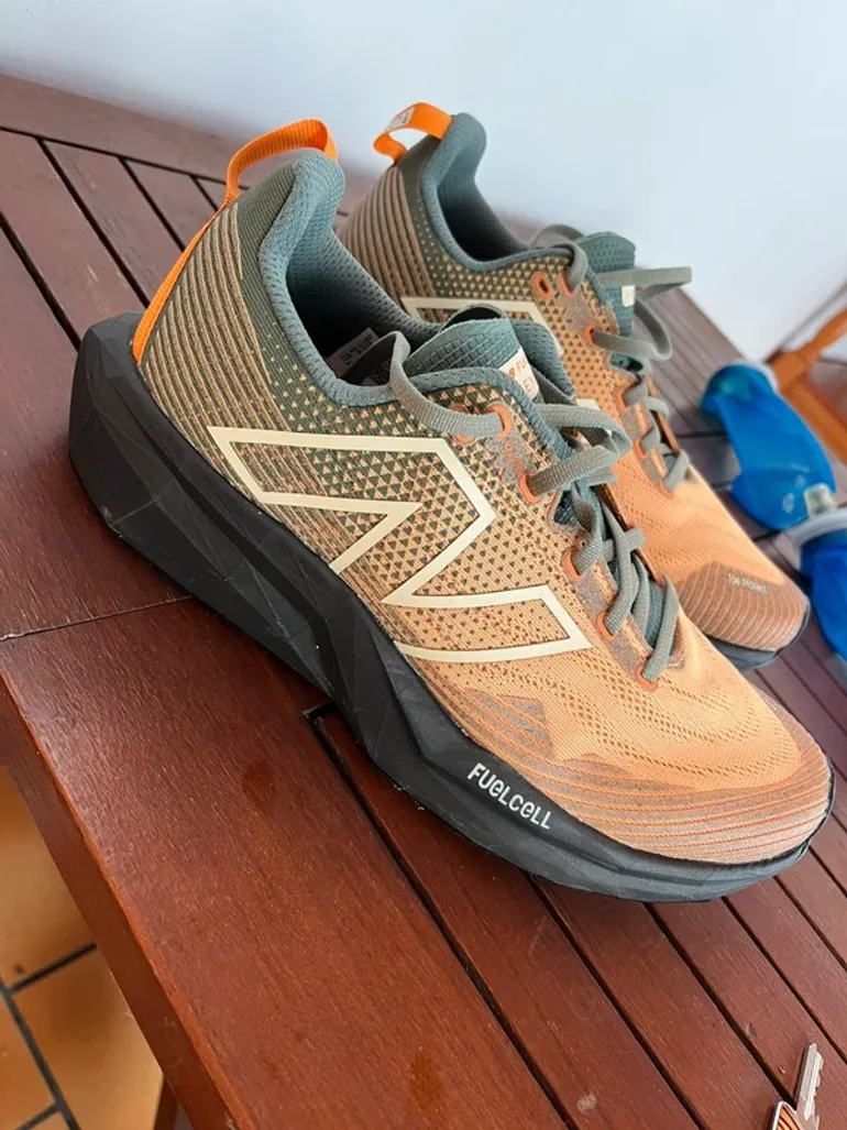 Used New Balance Venym bike — image 1 of 5