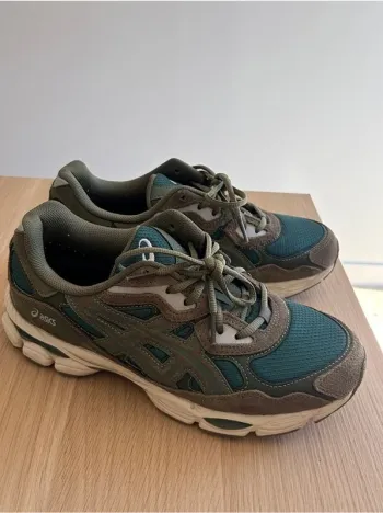 Used Asics Gel-NYC bike