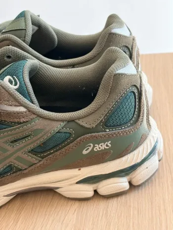 Used Asics Gel-NYC bike — image 5 of 10