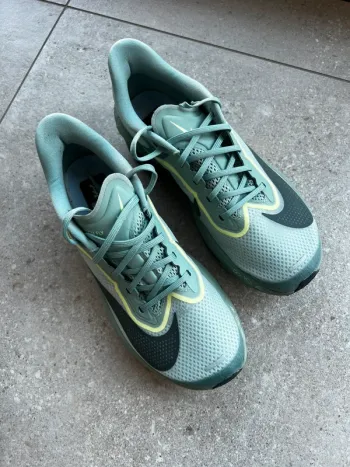 Used Nike Zoom Fly 6 bike