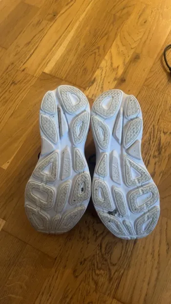 Used Hoka Bondi 8 bike — image 4 of 6