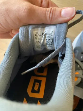 Used Nike Air Zoom Vomero 16 bike — image 6 of 6