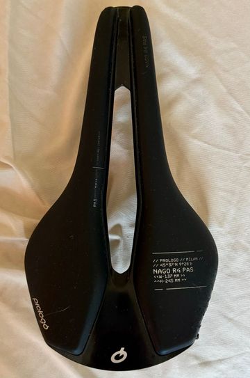 Used Prologo nago r4 pas 2025 Saddles & Seatposts