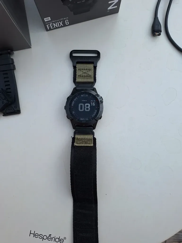 Used Garmin Fenix 6 Pro bike — image 4 of 5