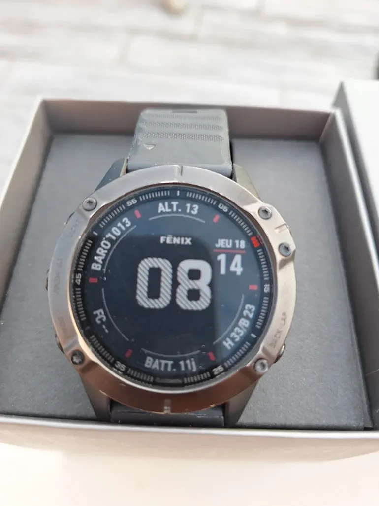 Used Garmin Fenix 6 Pro bike — image 1 of 5