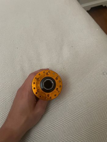 Used Hope Pro4 Front Hub bike — image 4 of 4