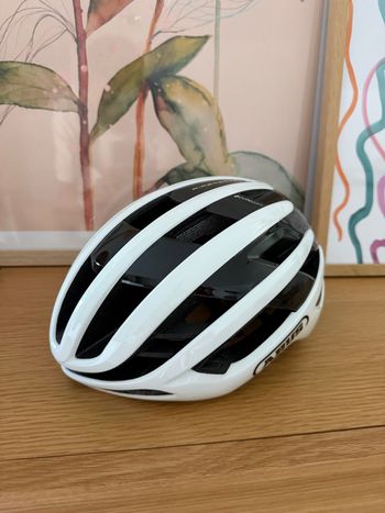 Used ABUS AirBreaker 2.0 Road Helmet 2025 bike — image 2 of 5