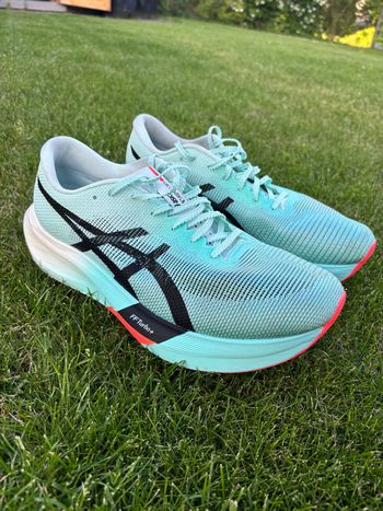 Used Asics Metaspeed Sky 3 2025 bike