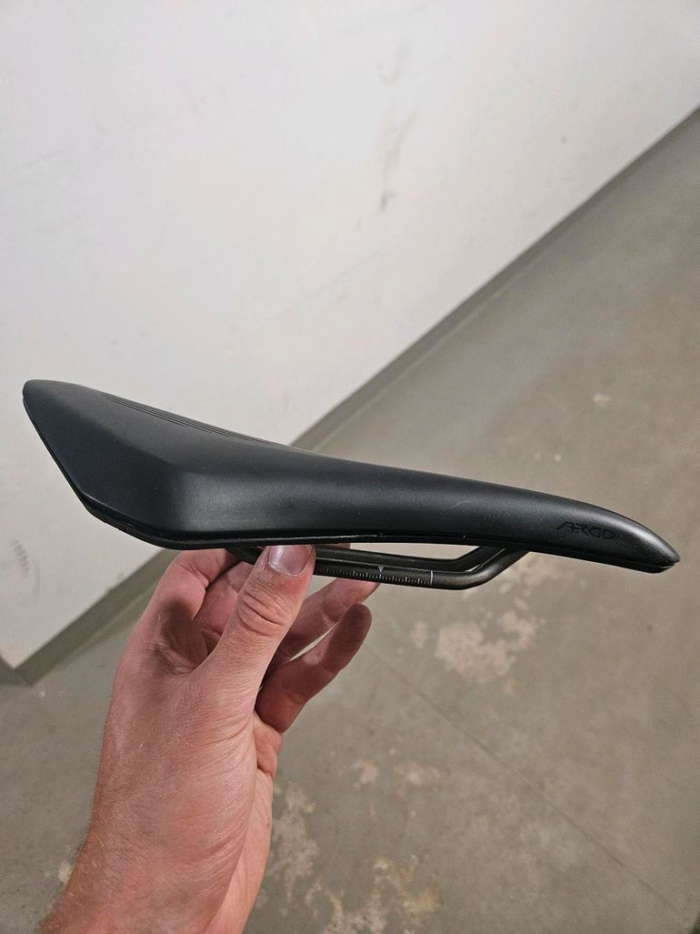 Brugt Fizik Tempo Argo R5 bike — billede 4 af 5