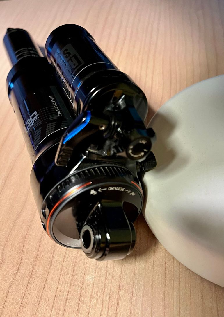 Použité RockShox Super Deluxe RCT bike — obrázek 3 z 4