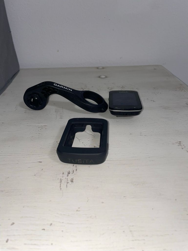 Used Garmin Edge 820 GPS Bike Computer bike — image 4 of 6