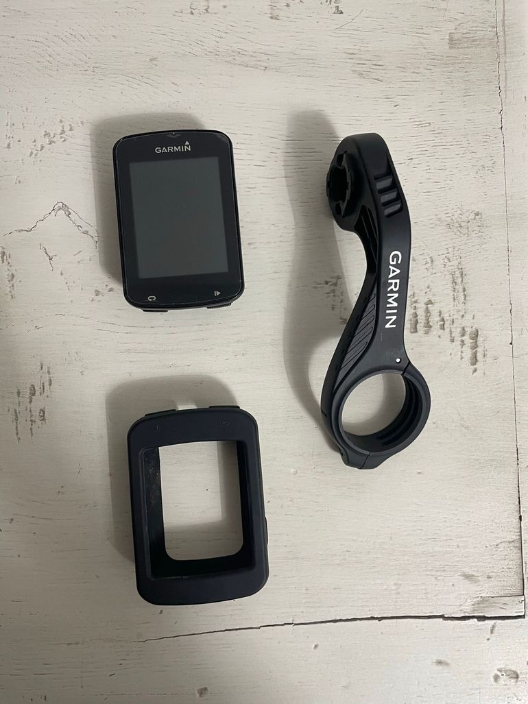 Used Garmin Edge 820 GPS Bike Computer bike — image 1 of 6
