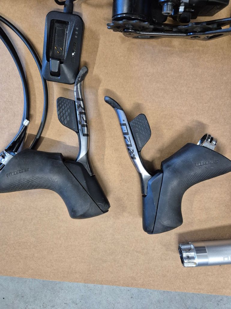 Použité Sram Red AXS D1 12v 2020 bike — obrázek 5 z 12
