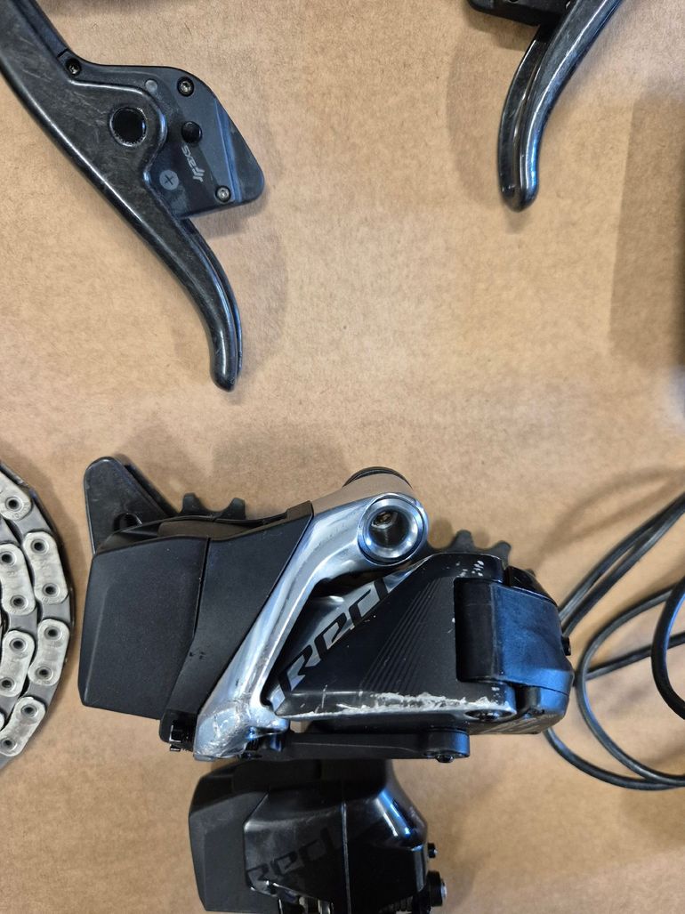 Použité Sram Red AXS D1 12v 2020 bike — obrázek 10 z 12