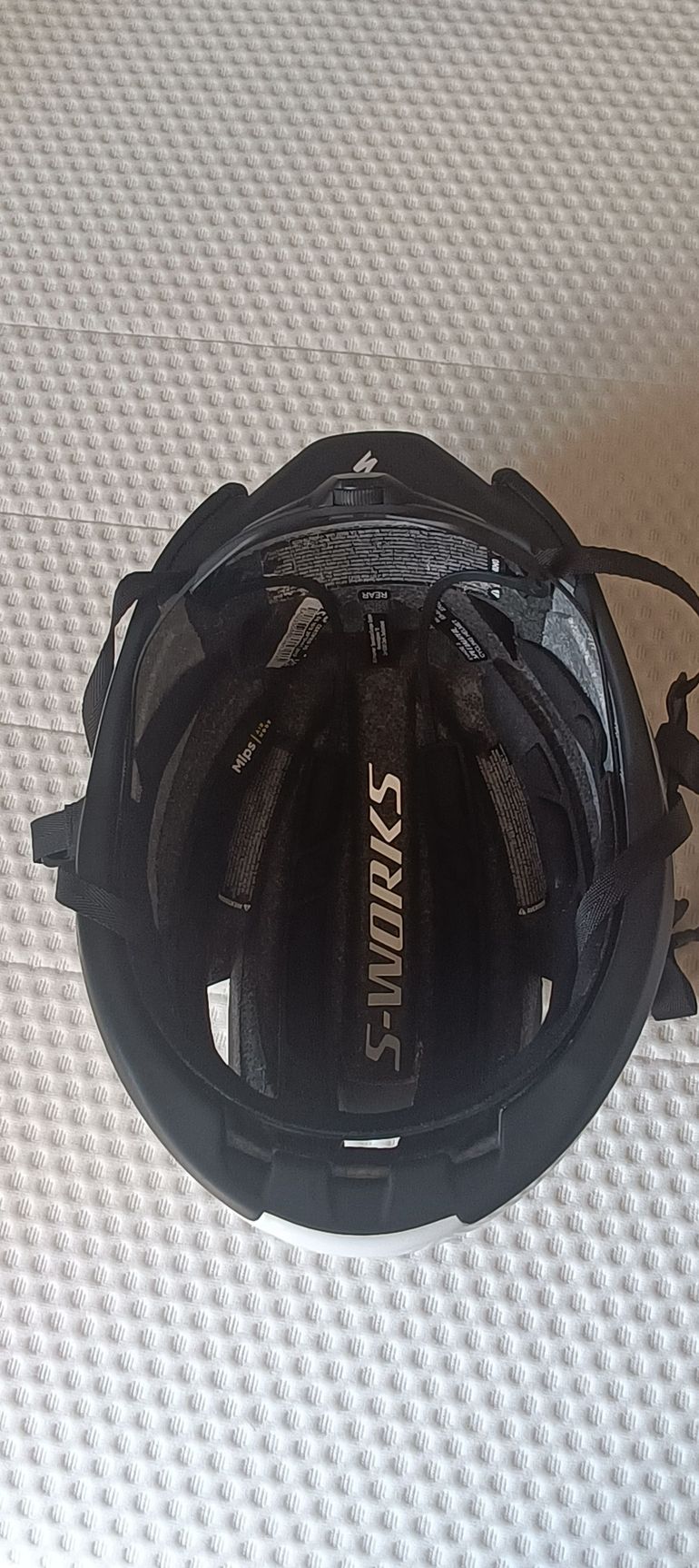 Used Specialized Prevail 3 Helmet 2025 bike — image 3 of 5