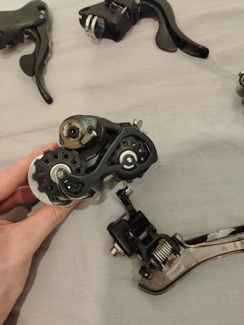Used Campagnolo Chorus 11-speed Groupset 2017 bike — image 7 of 10