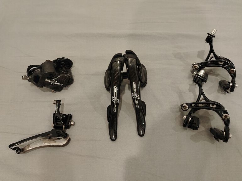 Used Campagnolo Chorus 11-speed Groupset 2017 bike — image 1 of 10