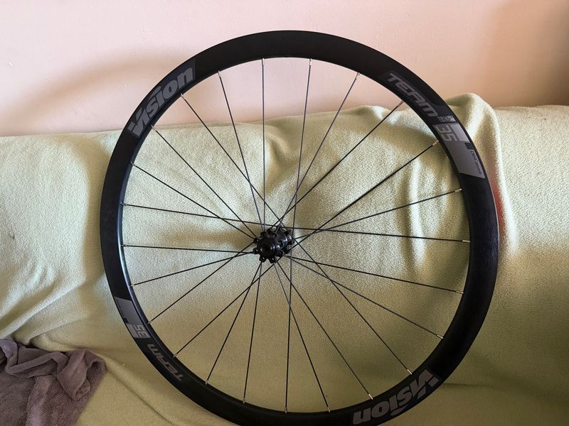 Used Vision Team 35 bike — image 2 of 3