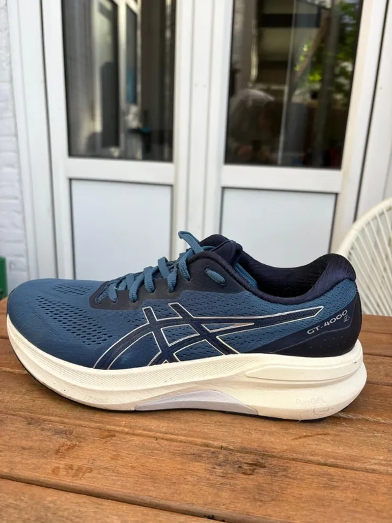 Used Asics GT-4000 bike — image 3 of 5