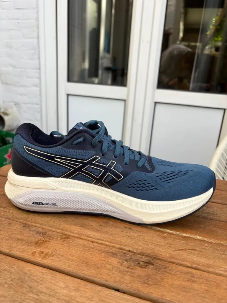 Used Asics GT-4000 bike — image 4 of 5