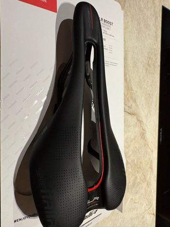 Used Selle Italia SLR Boost Carbonio S3 2025 bike — image 2 of 6