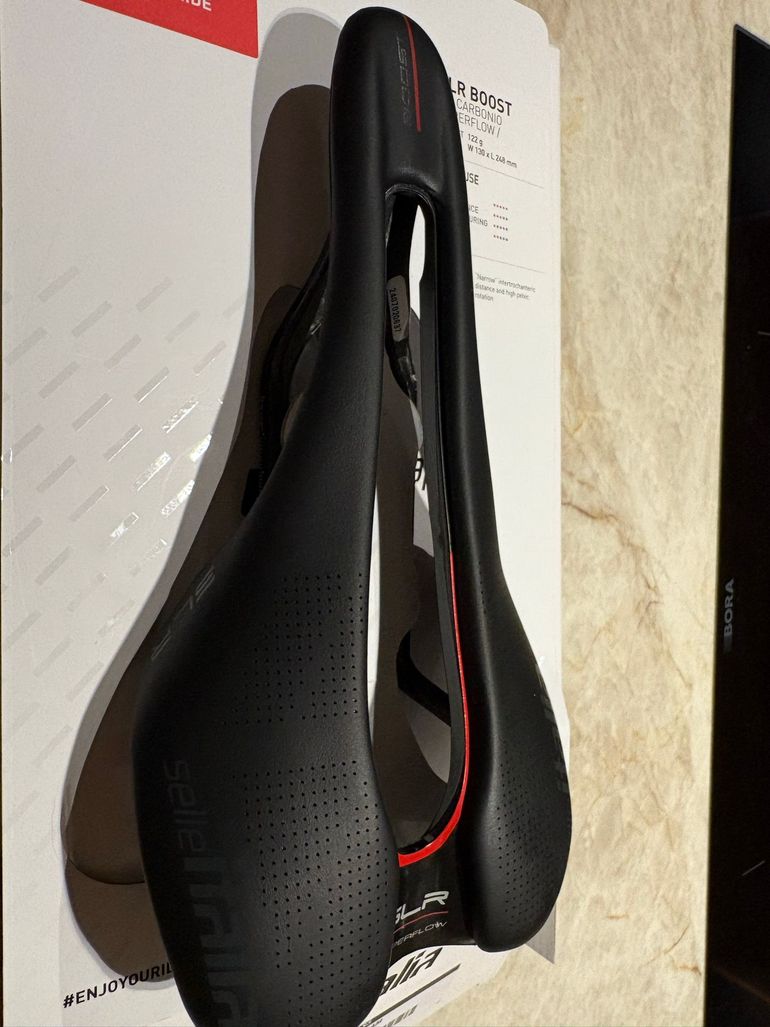 Used Selle Italia SLR Boost Carbonio S3 2025 bike — image 2 of 6
