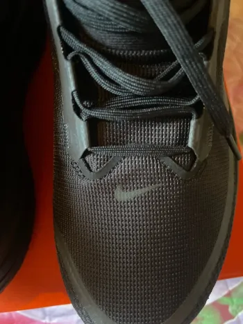 Brugt Nike Vomero 18 GTX bike — billede 8 af 11