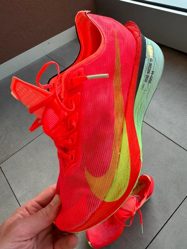 Used Nike Vaporfly 4 bike — image 2 of 4