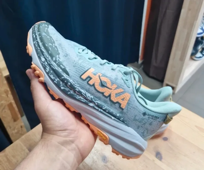 Used Hoka Speedgoat 6 GTX bike — image 1 of 9