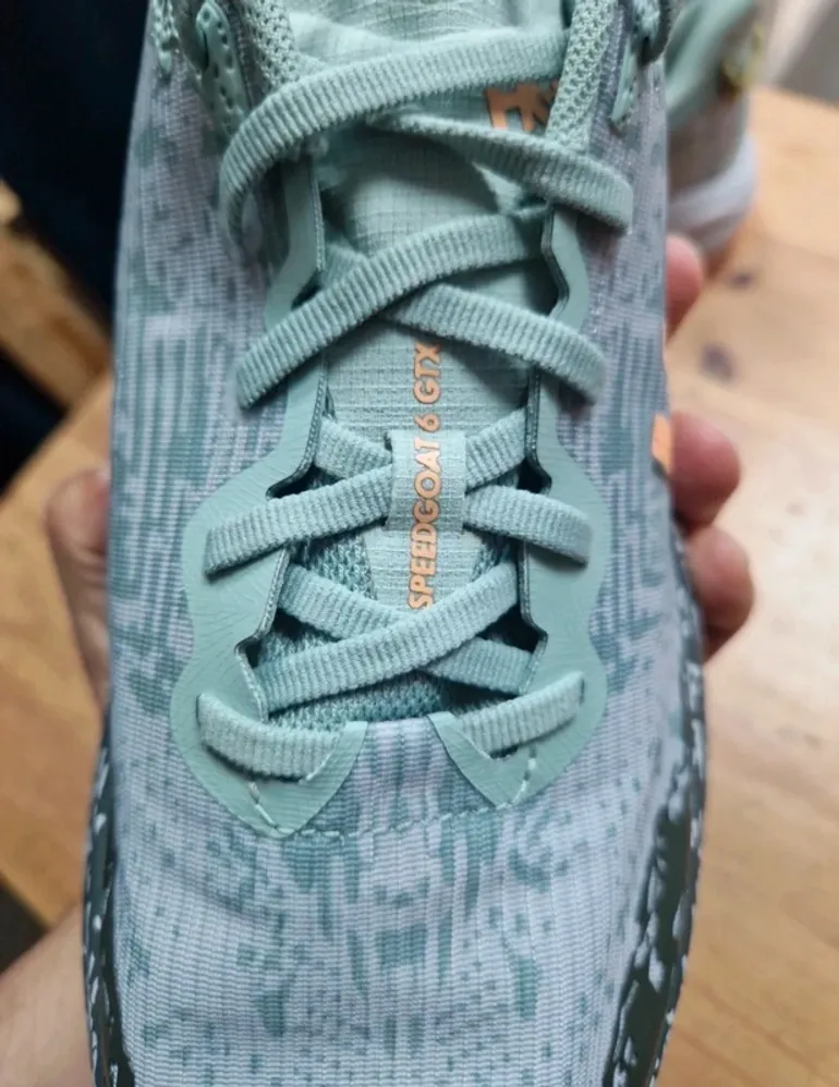 Used Hoka Speedgoat 6 GTX bike — image 4 of 9