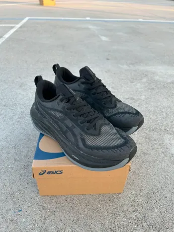 Gebrauchtes Asics Superblast 2 Paris bike