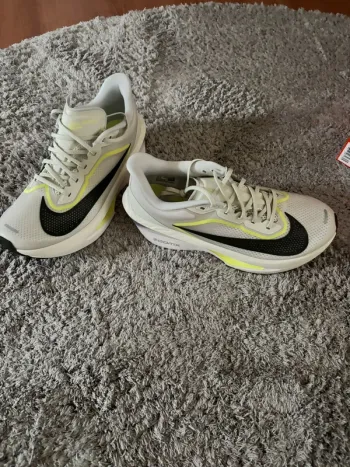 Used Nike Zoom Fly 6 bike — image 5 of 6