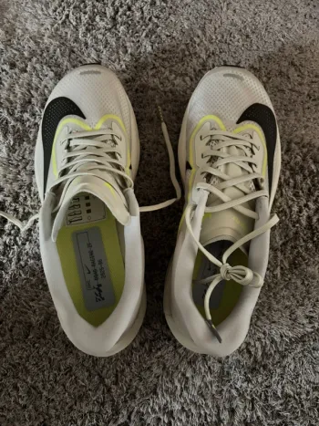Used Nike Zoom Fly 6 bike — image 2 of 6