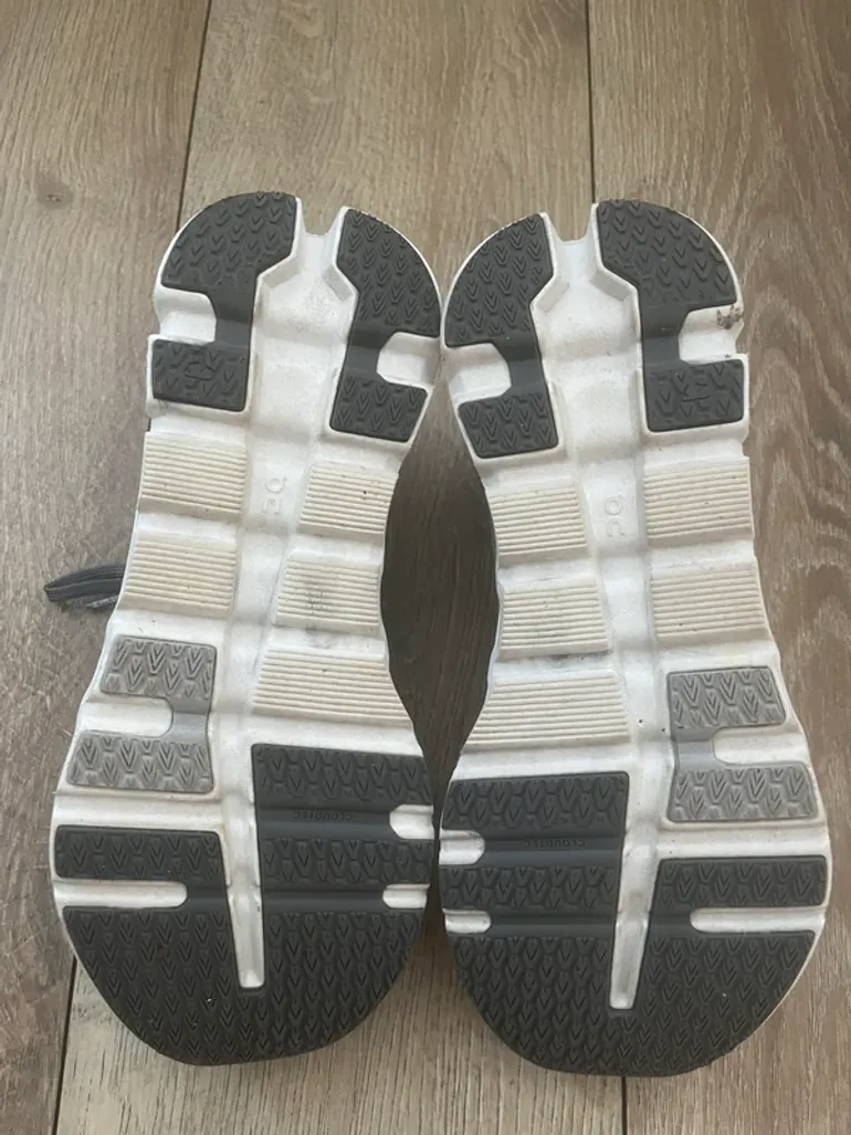 Used On Running Cloudrunner 2 bike — image 4 of 6